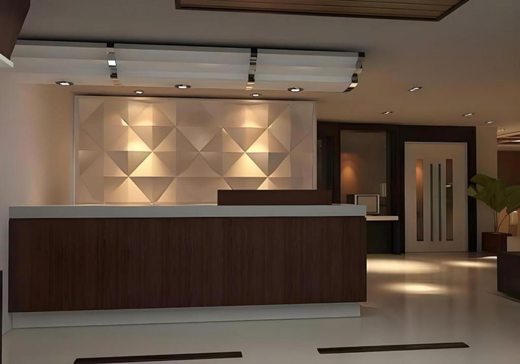 Bella Hotel Surabaya Kültér fotó