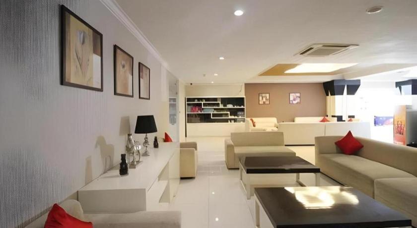 Bella Hotel Surabaya Kültér fotó